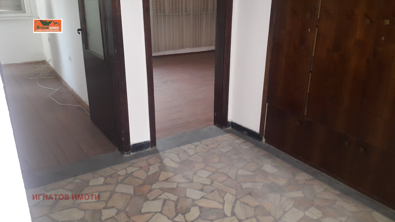 Продава 3-СТАЕН, гр. Пазарджик, Идеален център, снимка 2 - Апартаменти - 54448628