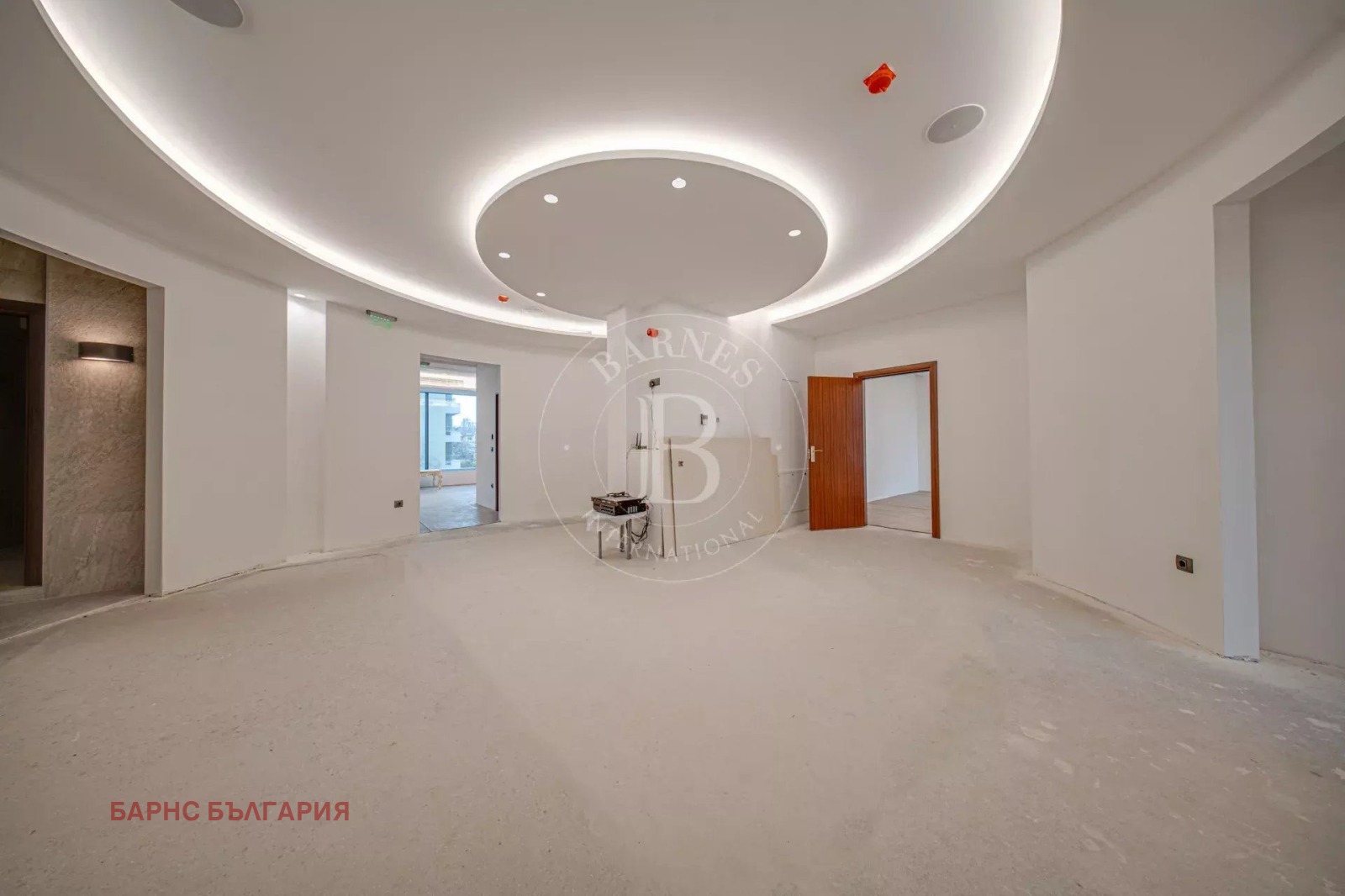 Продава МНОГОСТАЕН, гр. София, Изгрев, снимка 3 - Апартаменти - 54122078