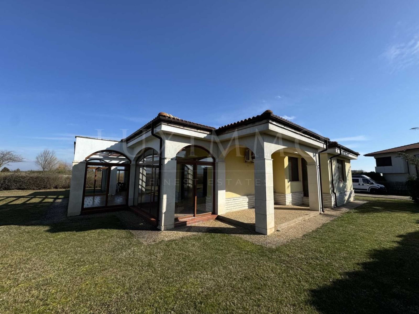 Продава КЪЩА, гр. Балчик, област Добрич