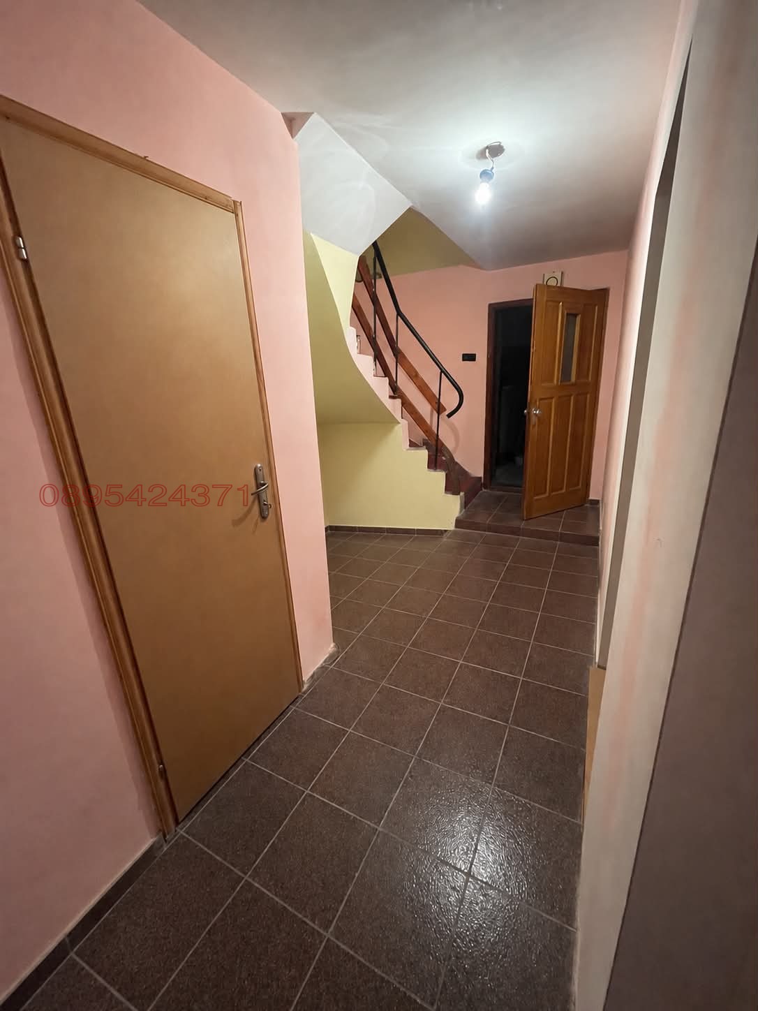 Продава КЪЩА, гр. Перник, Изток, снимка 5 - Къщи - 56464137