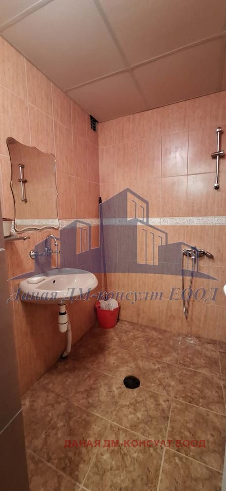 Продава 4-СТАЕН, гр. Шумен, Център, снимка 4 - Апартаменти - 56218152