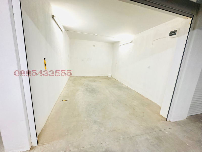 Продава ГАРАЖ, ПАРКОМЯСТО, гр. Пловдив, Въстанически, снимка 3 - Гаражи и паркоместа - 52892701