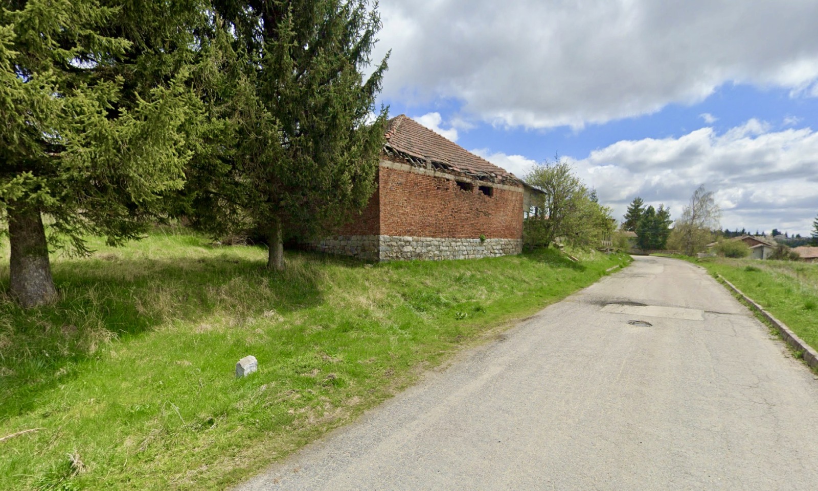 Продава КЪЩА, гр. София, с. Плана, снимка 2 - Къщи - 51300042