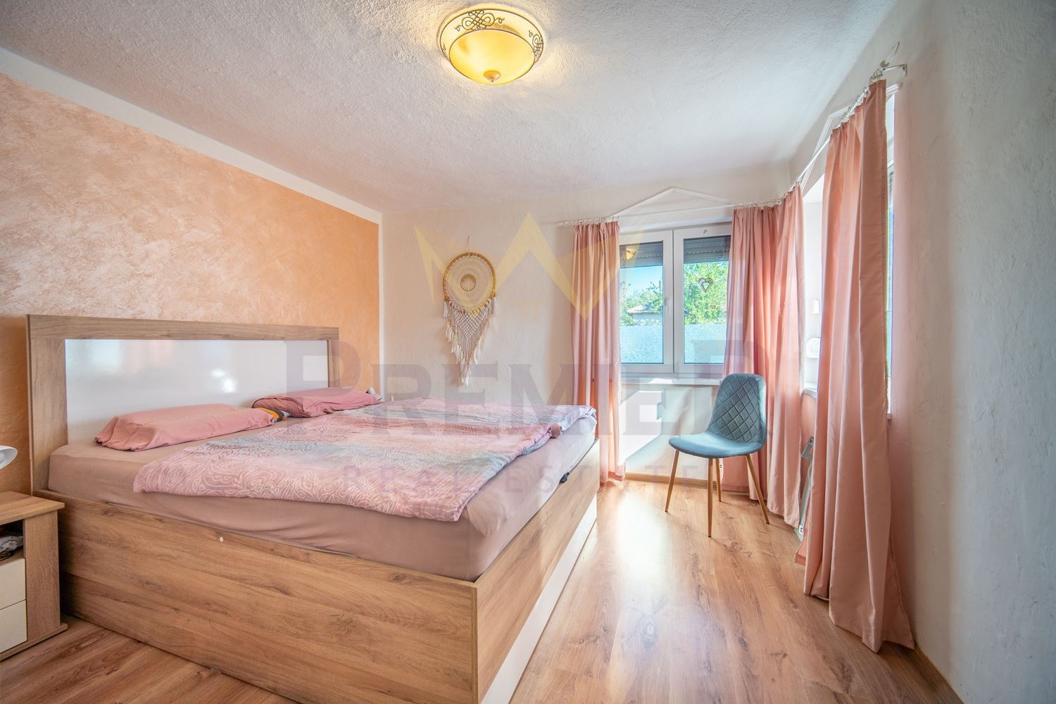 Продава КЪЩА, с. Змеево, област Добрич, снимка 5 - Къщи - 54561132