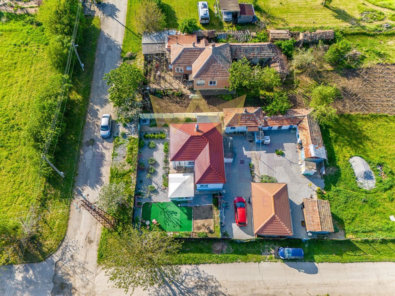 Продава КЪЩА, с. Змеево, област Добрич