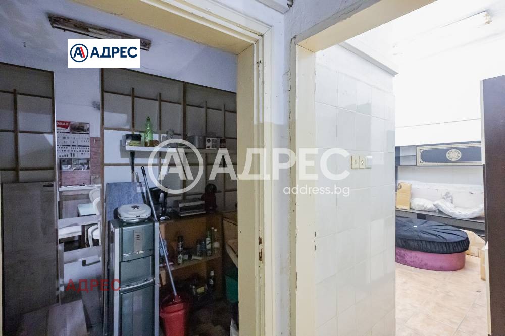 Продава МАГАЗИН, гр. Варна, Автогара, снимка 2 - Магазини - 55575567