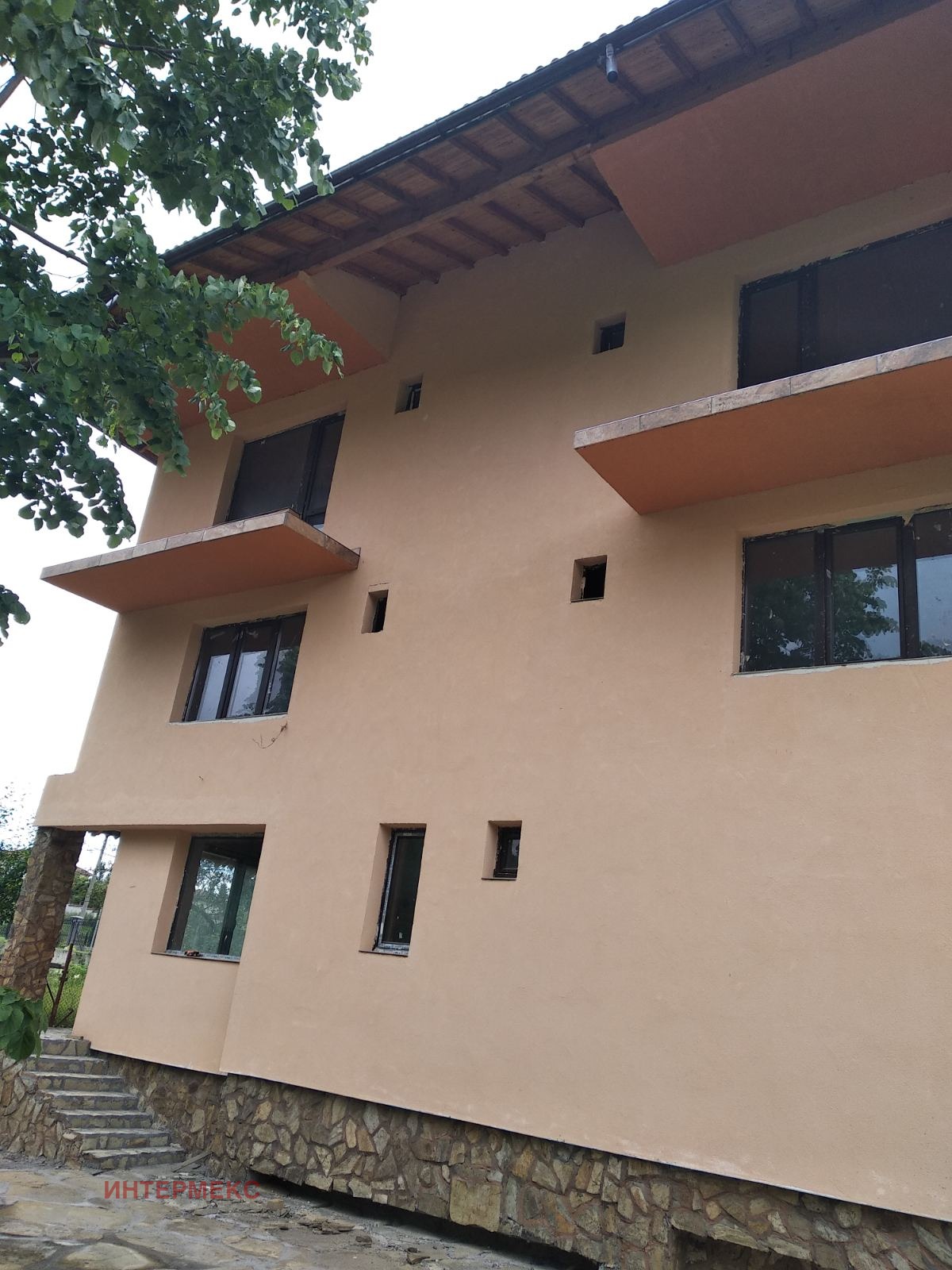 Продава ХОТЕЛ, с. Орешак, област Ловеч, снимка 15 - Хотели - 56079770
