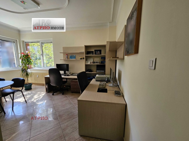 Продава 3-СТАЕН, град София, Център • 600000 € / 1173498.00 лв. • 61348879 1