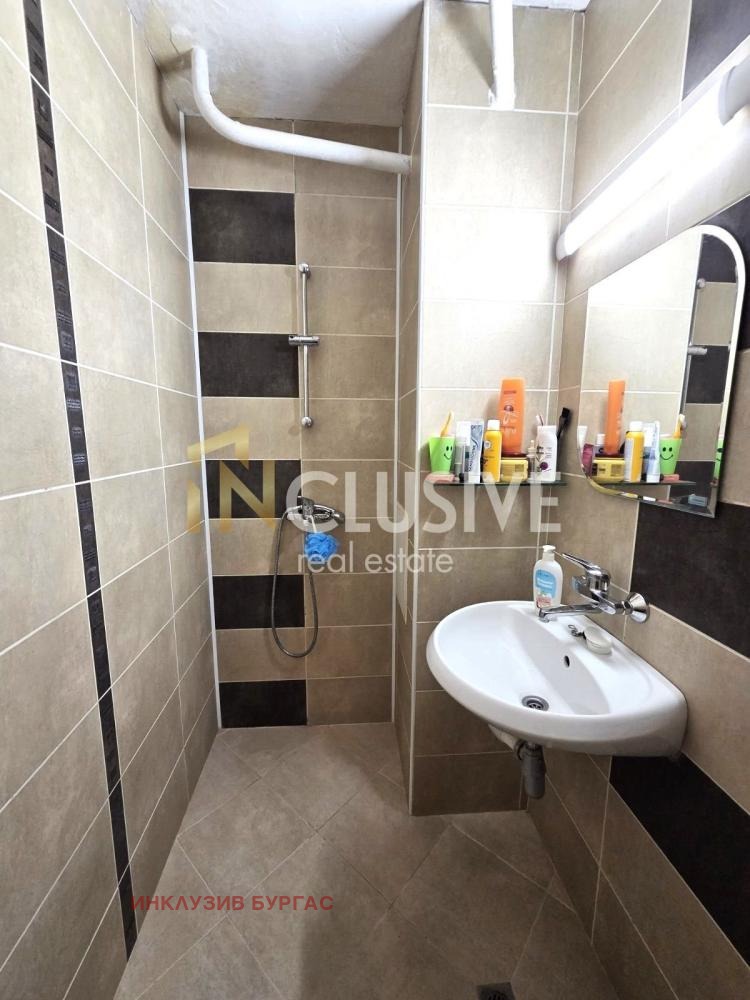 Продава 4-СТАЕН, гр. Бургас, Изгрев, снимка 10 - Апартаменти - 54994759