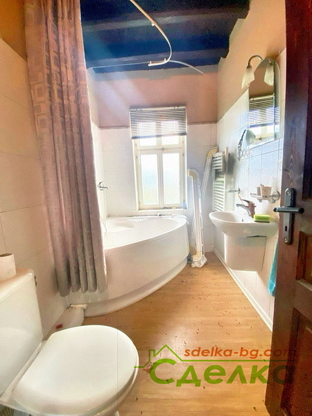 Продава КЪЩА, с. Караиванца, област Габрово, снимка 10 - Къщи - 52322351