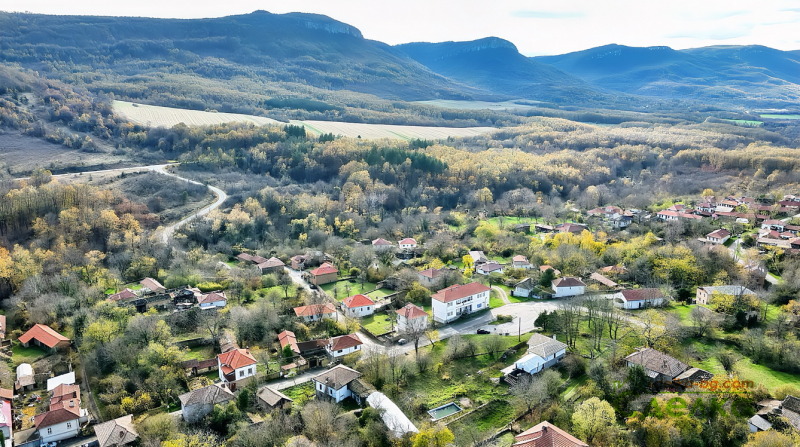 Продава КЪЩА, с. Караиванца, област Габрово, снимка 2 - Къщи - 52322351