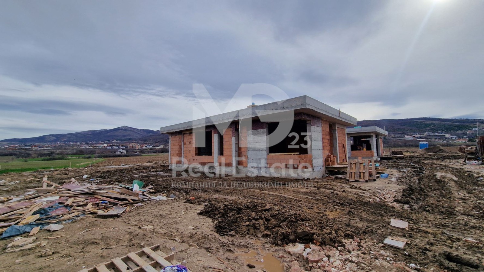 Продава КЪЩА, с. Първенец, област Пловдив, снимка 2 - Къщи - 53043611