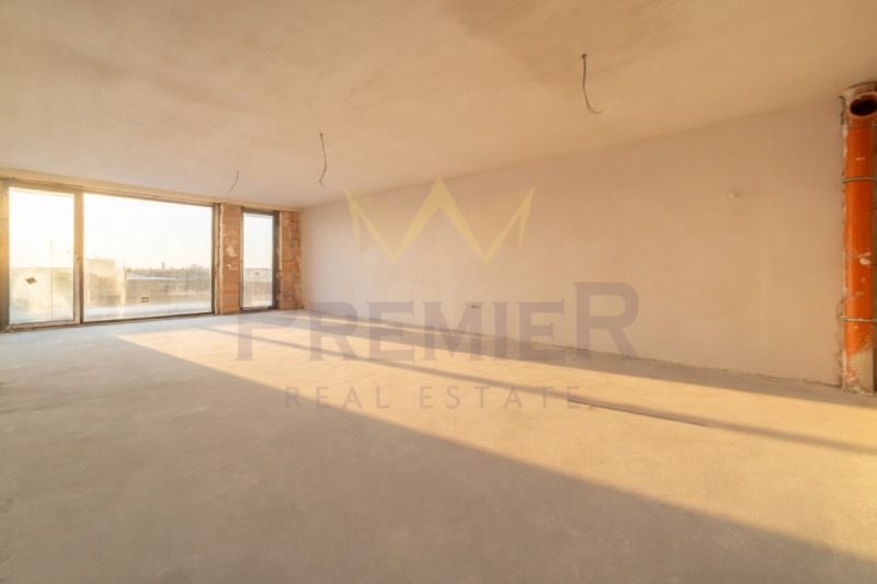 Продава 4-СТАЕН в град Варна, Бриз - 177 кв.м / 417 600 € » 816 754.61 лв., ИМОТИ ПРЕМИЕР