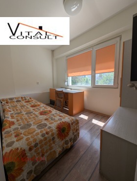 2 Schlafzimmer Druschba 1, Sofia 12
