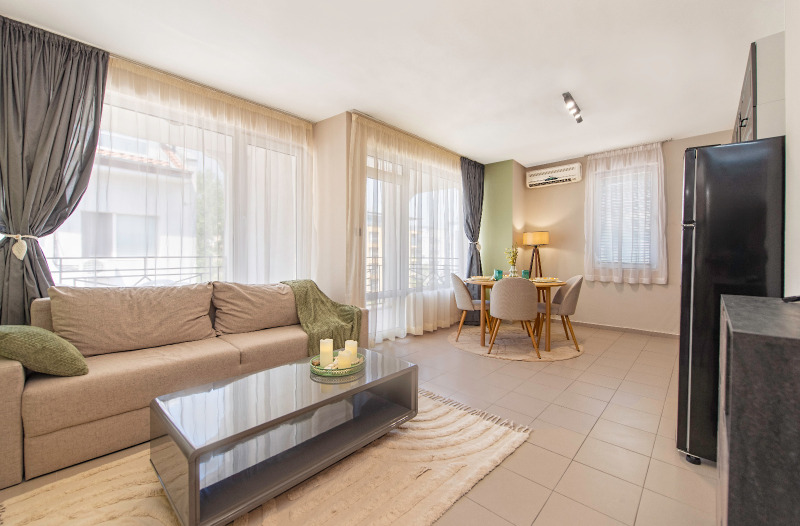 Продава  3-стаен област Бургас , к.к. Слънчев бряг , 81 кв.м | 77440864