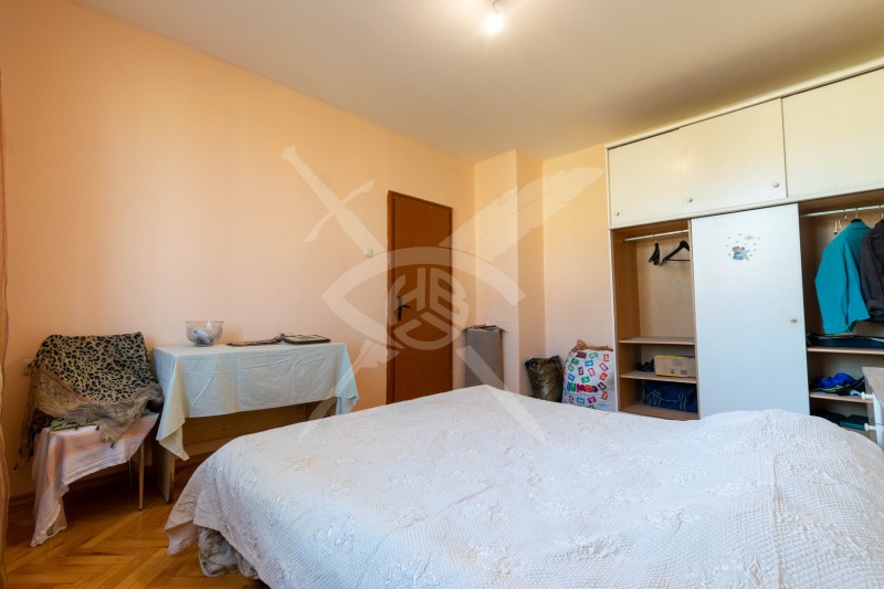 Продава 3-СТАЕН, гр. София, Център, снимка 3 - Апартаменти - 52469052