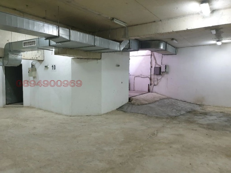 Eladó  Parkolóhely Varna , Asparuhovo , 135 négyzetméter | 24397060 - kép [5]