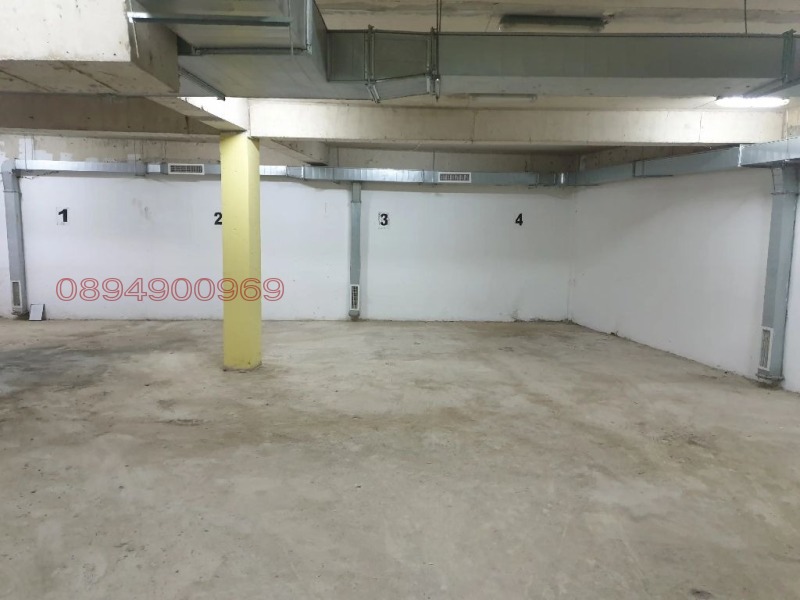 Eladó  Parkolóhely Varna , Asparuhovo , 135 négyzetméter | 24397060 - kép [3]