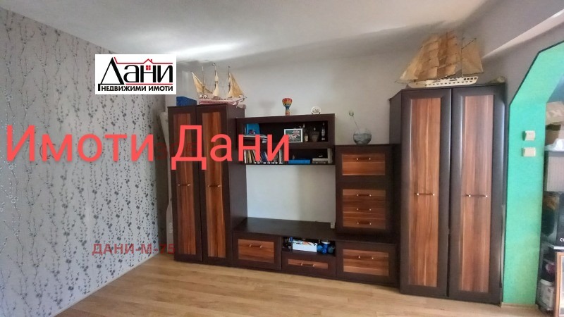 Продава 3-СТАЕН, гр. Шумен, Тракия, снимка 11 - Aпартаменти - 49545677