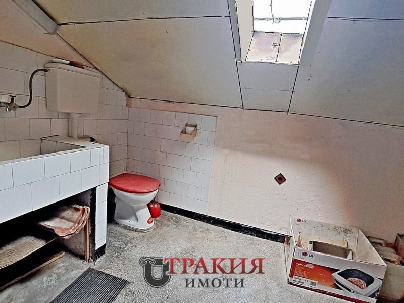 Продава  Етаж от къща град Стара Загора , Аязмото , 193 кв.м | 63180482 - изображение [13]