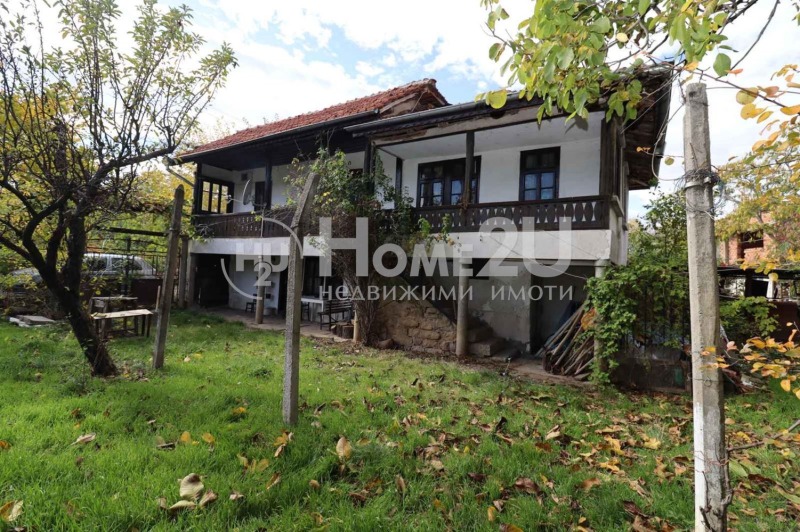 Продава КЪЩА, област Монтана, гр. Вършец • 64800 € / 126737.78 лв. • 74638731 1