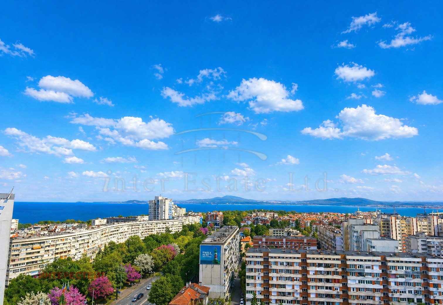 Продава МНОГОСТАЕН, гр. Бургас, Лазур
