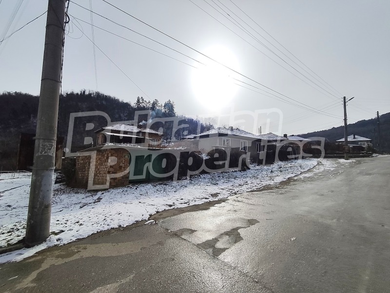 Продава КЪЩА, с. Градница, област Габрово