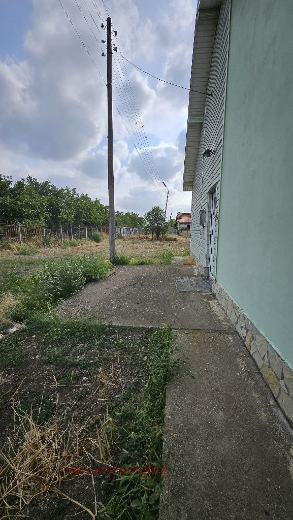 Продава  Пром. помещение област Пловдив , с. Цалапица , 5000 кв.м | 76865794 - изображение [4]