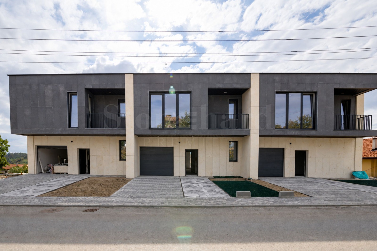 Продава КЪЩА, с. Гурмазово, област София област