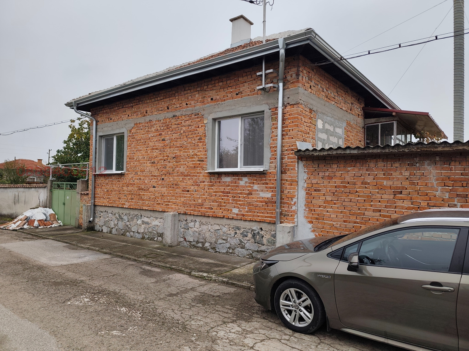 Продава КЪЩА, с. Беловица, област Пловдив