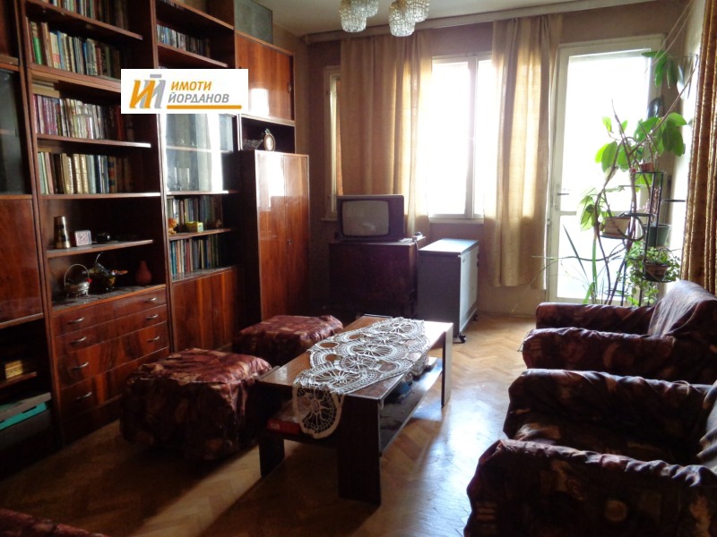 Продава 4-СТАЕН в град Велико Търново, Център - 122 кв.м / 139 000 € » 271 860.37 лв., ИМОТИ ЙОРДАНОВ ЕООД
