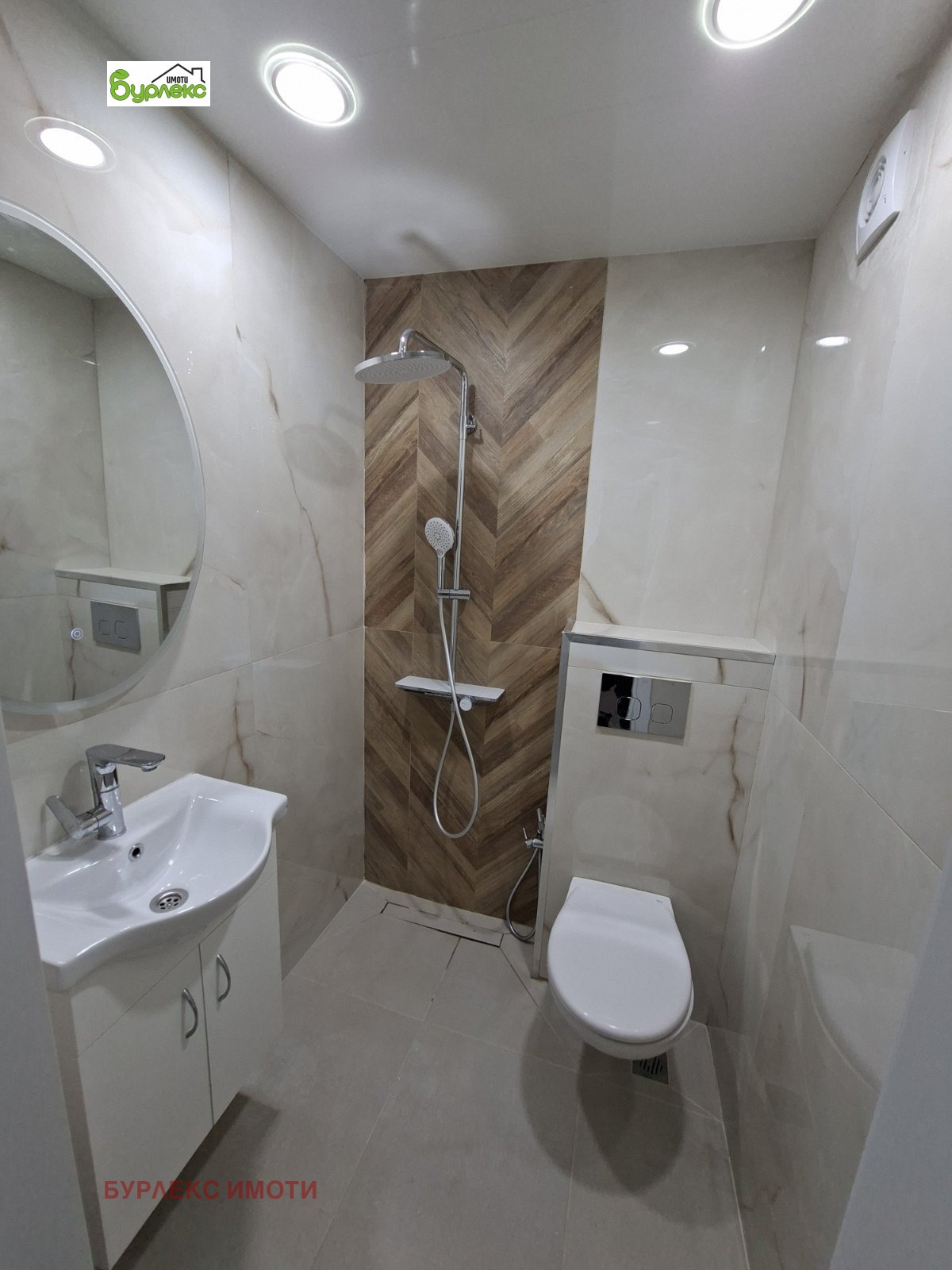 Продава 4-СТАЕН, гр. Варна, Център, снимка 16 - Апартаменти - 56077456