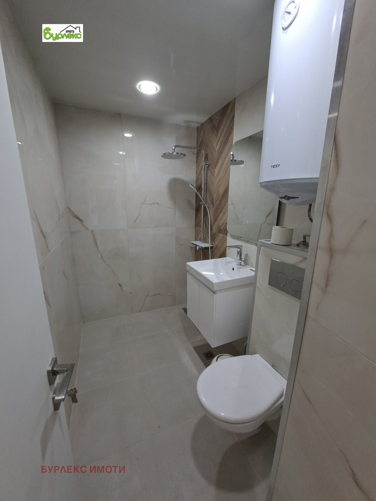Продава 4-СТАЕН, гр. Варна, Център, снимка 11 - Апартаменти - 56077456