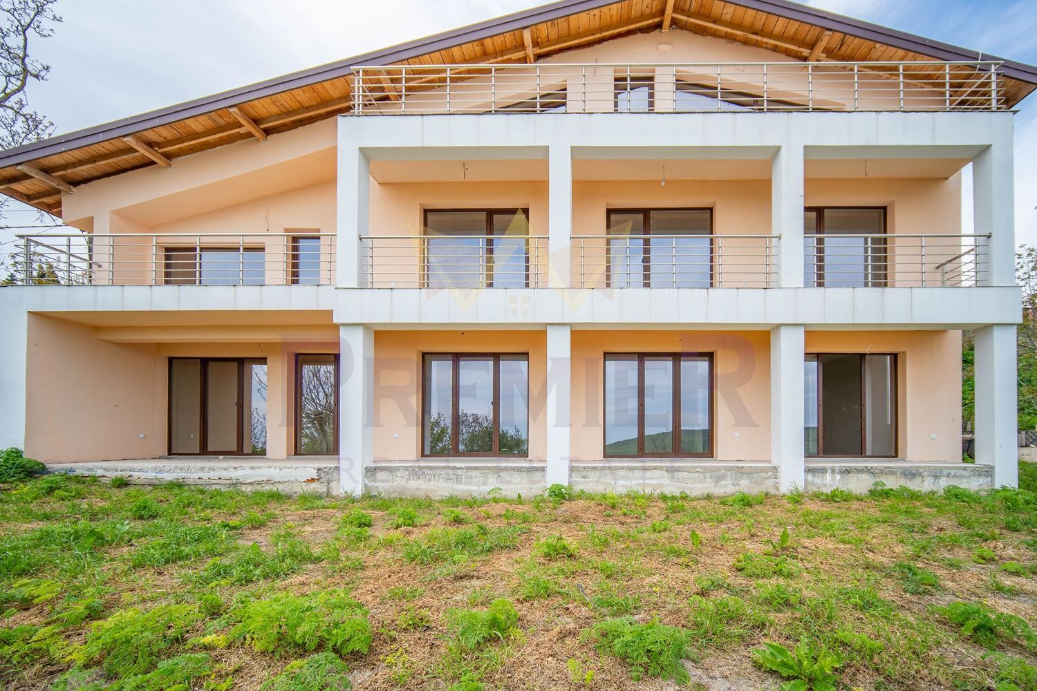 Продава КЪЩА, с. Рогачево, област Добрич