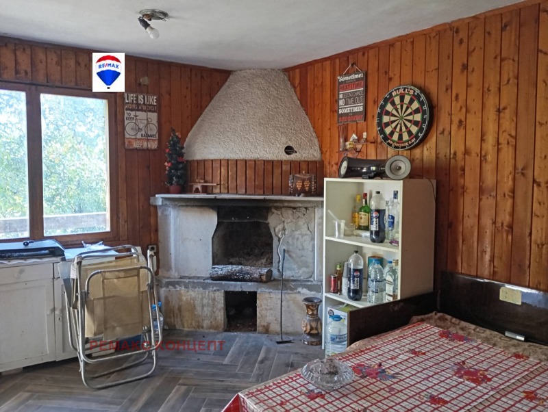 Продава ВИЛА в област Шумен, с. Лозево - 21 кв.м / 25 309 € » 49 500.10 лв., РЕМАКС КОНЦЕПТ