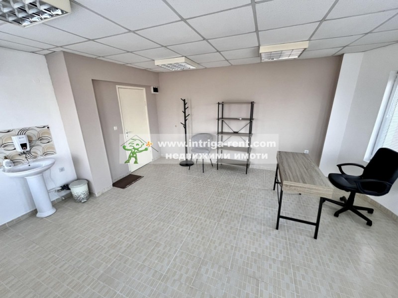 Eladó  Hivatal Haskovo , Centar , 30 négyzetméter | 40260099 - kép [2]