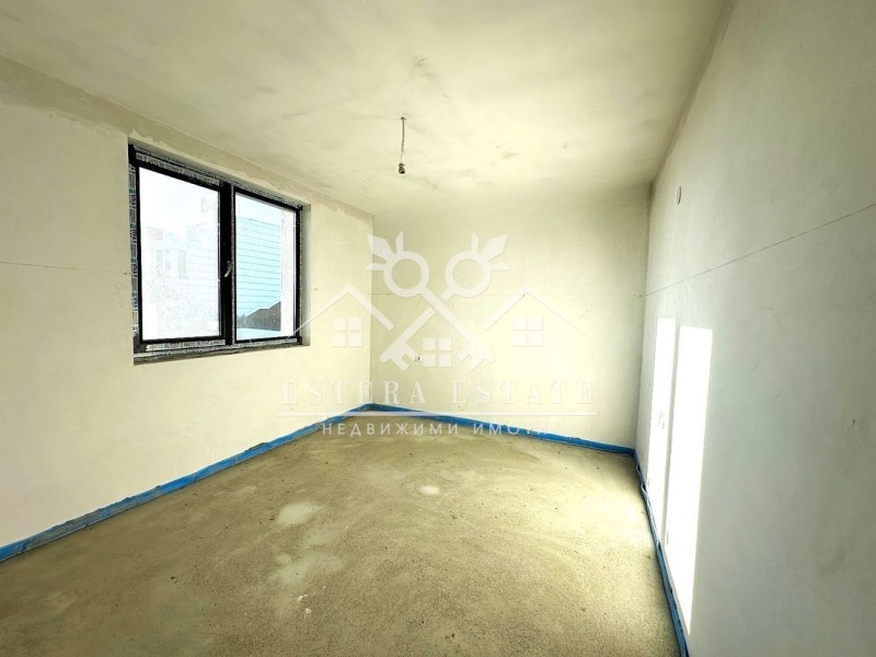 Продава КЪЩА, гр. Шумен, 2-ри корпус, снимка 4 - Къщи - 53442457