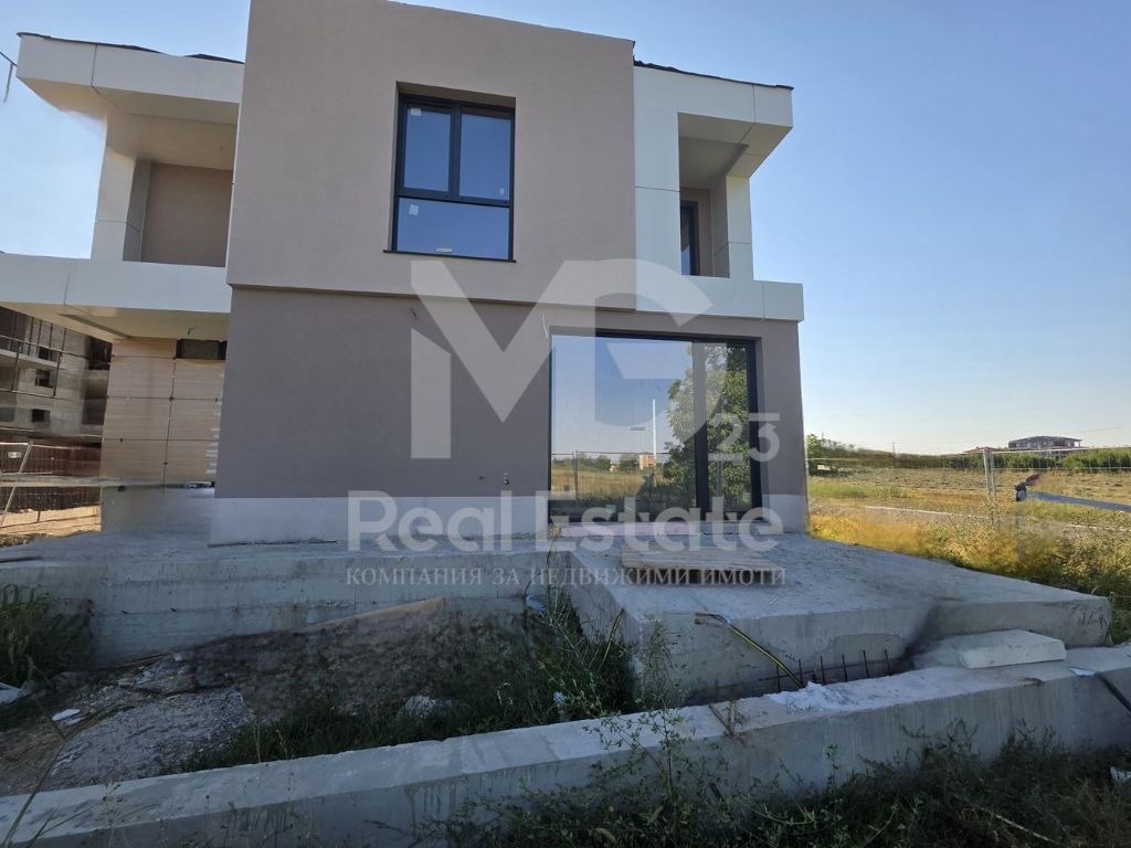 Продава КЪЩА, гр. Пловдив, Беломорски, снимка 3 - Къщи - 55522842