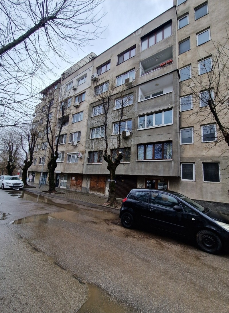 Продава 2-СТАЕН в град София, Банишора - 68 кв.м / 239 000 € » 467 443.37 лв., КАНТОРА БОРИСОВА