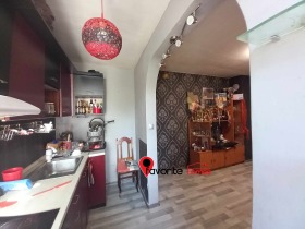 1 quarto Boian Balgaranov 1, Chumen 2