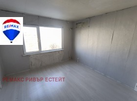 2 спаваће собе Дружба 3, Русе 5