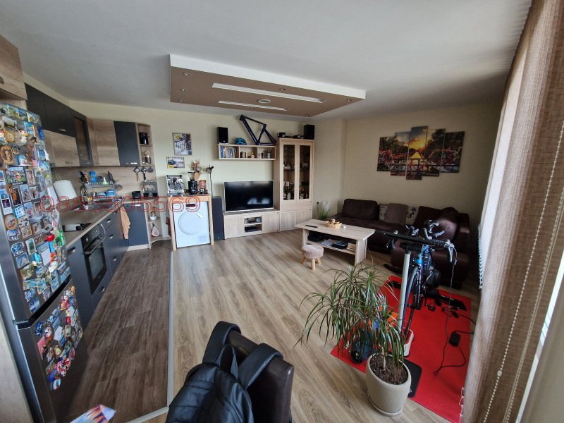 Продава 2-СТАЕН, гр. Велико Търново, Зона Б, снимка 2 - Апартаменти - 53343654