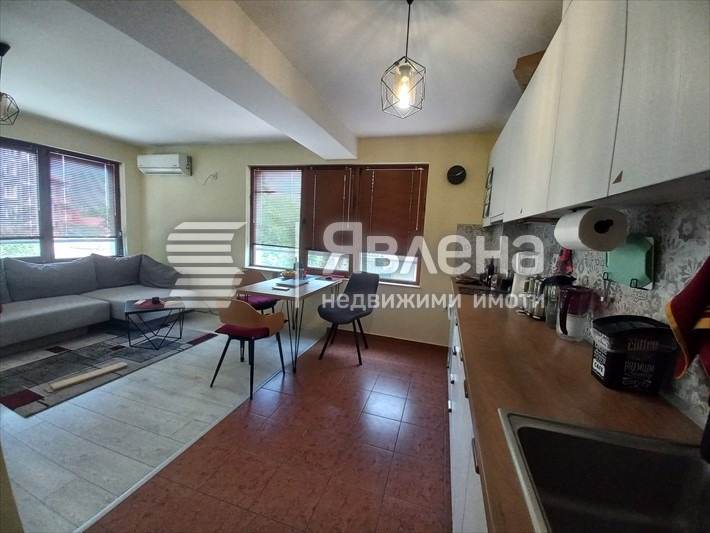 Продава 2-СТАЕН, гр. Пловдив, Кючук Париж, снимка 2 - Апартаменти - 54529769