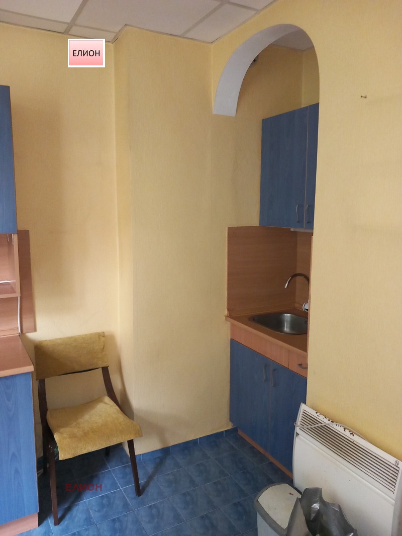 Te koop  2 slaapkamers Pernik , Iztok , 100 m² | 78788986