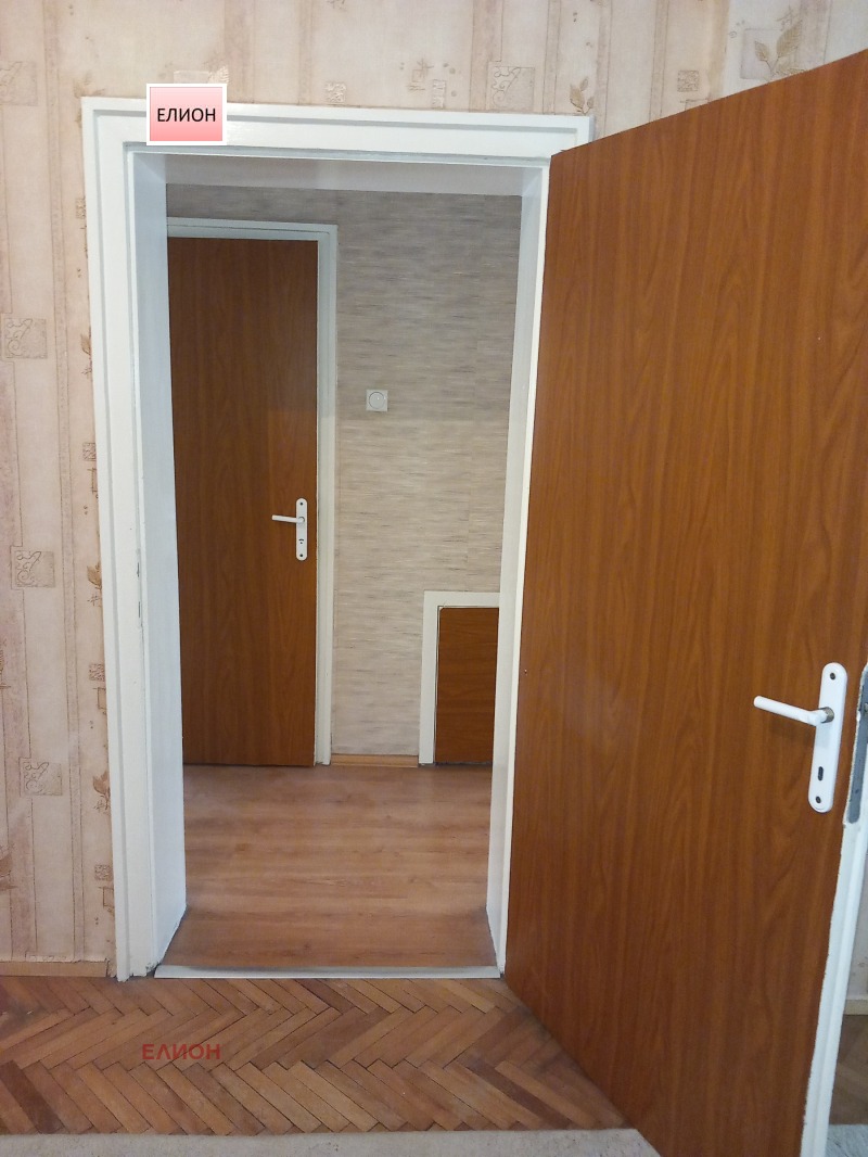 Te koop  2 slaapkamers Pernik , Iztok , 100 m² | 78788986 - afbeelding [11]