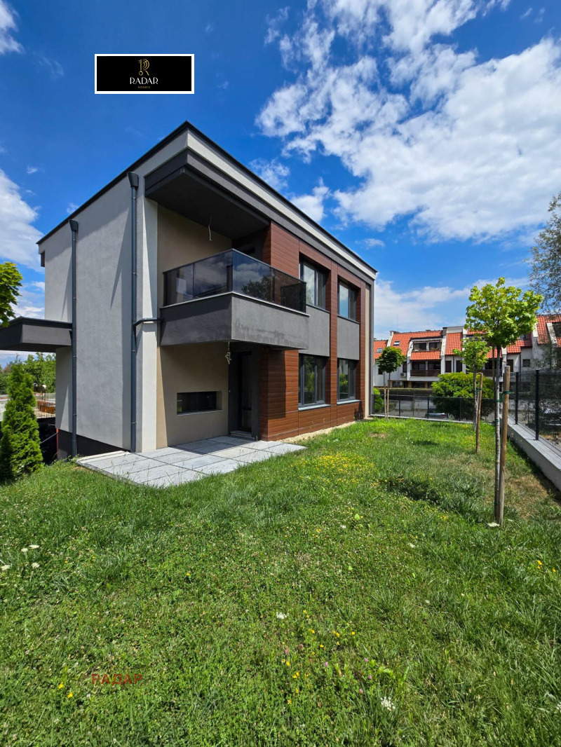 Till salu  Hus Sofia , Pantjarevo , 209 kvm | 26423342