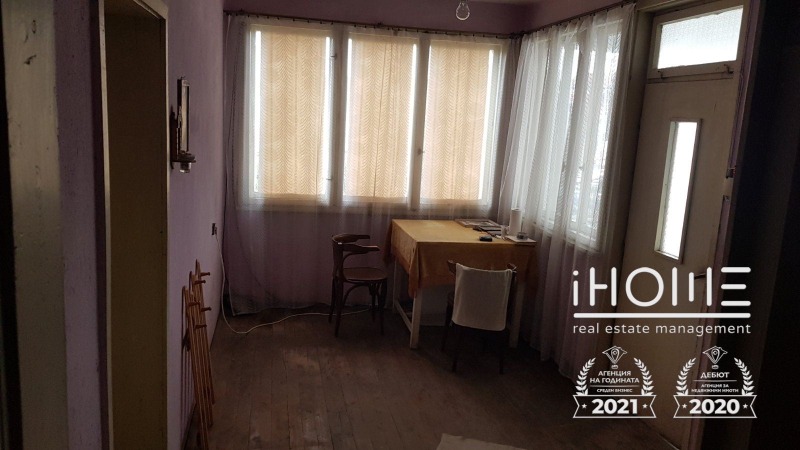 Продава КЪЩА, гр. Ботевград, област София област, снимка 8 - Къщи - 52152561