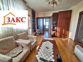 Продажба на четеристайни апартаменти в град Кърджали - изображение 2 