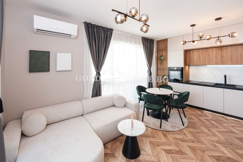 Продава  2-стаен град Пловдив , Остромила , 66 кв.м | 97063524