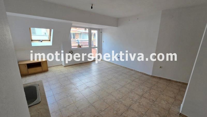 Te koop  2 slaapkamers Plovdiv , Tsentar , 100 m² | 49943914